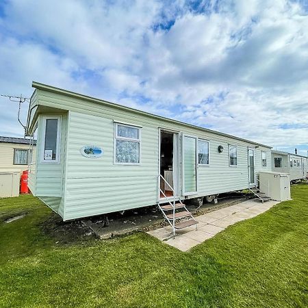 ホテル 8 Berth Caravan For Hire At Heacham Holiday Park In Norfolk Ref 21024F エクステリア 写真