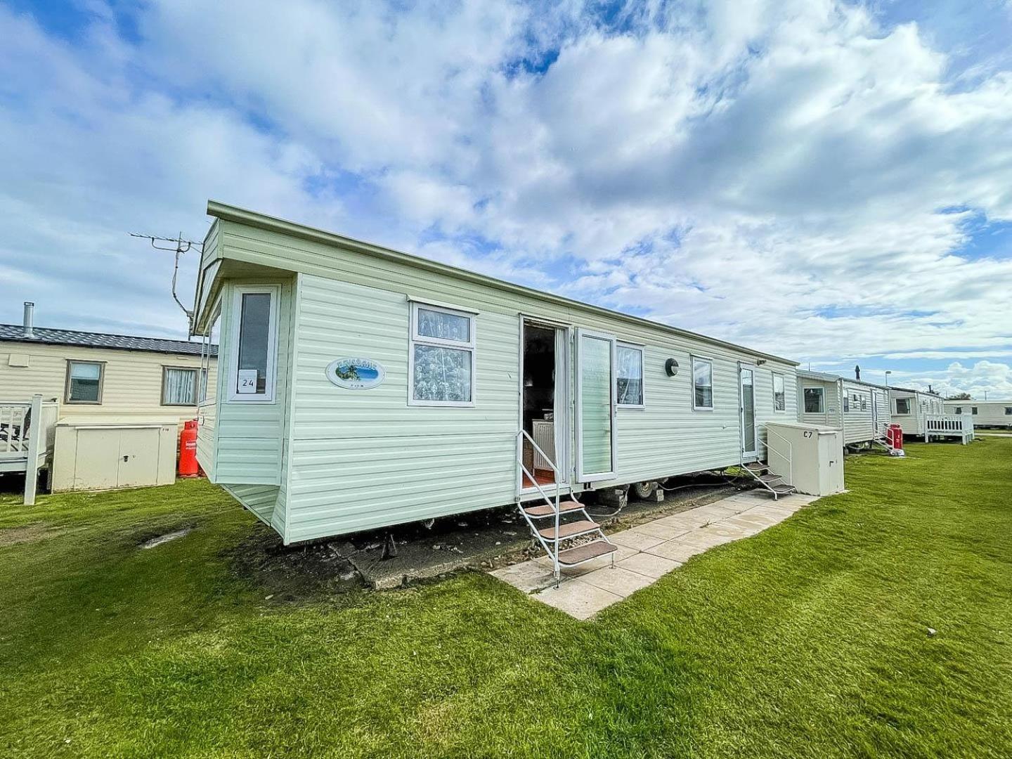 ホテル 8 Berth Caravan For Hire At Heacham Holiday Park In Norfolk Ref 21024F エクステリア 写真